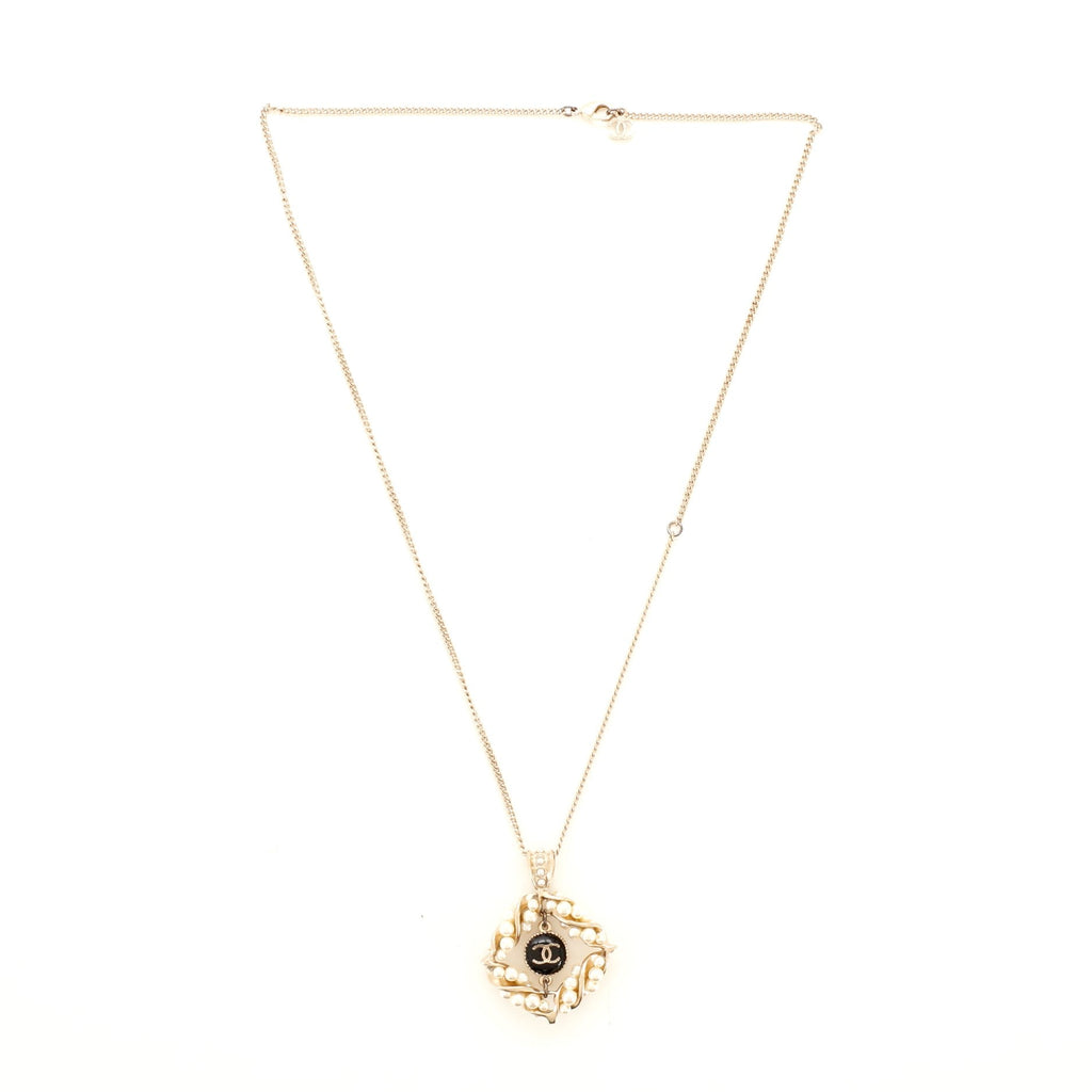 Pearl Wreath CC Pendant Necklace Metal with Enamel and Faux Pearl