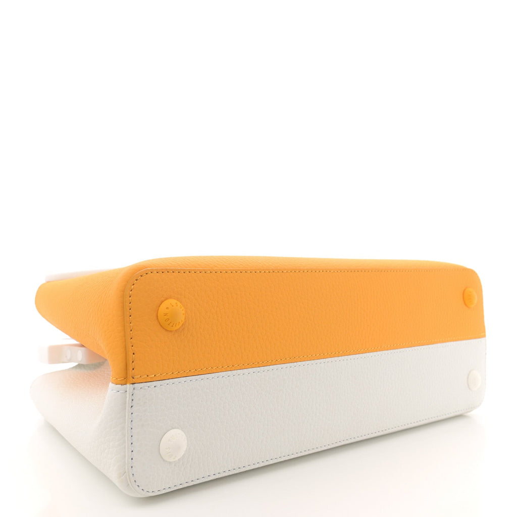 Taurillon Bolsa Capucines MM Orange White