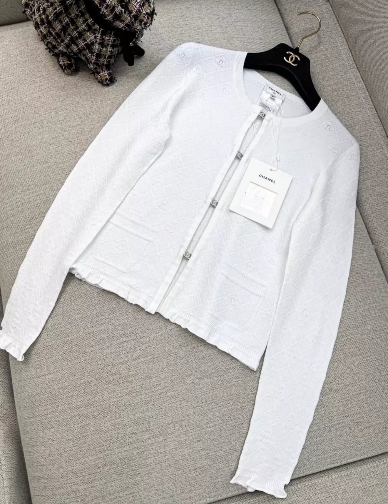 Chanel 24P white igan