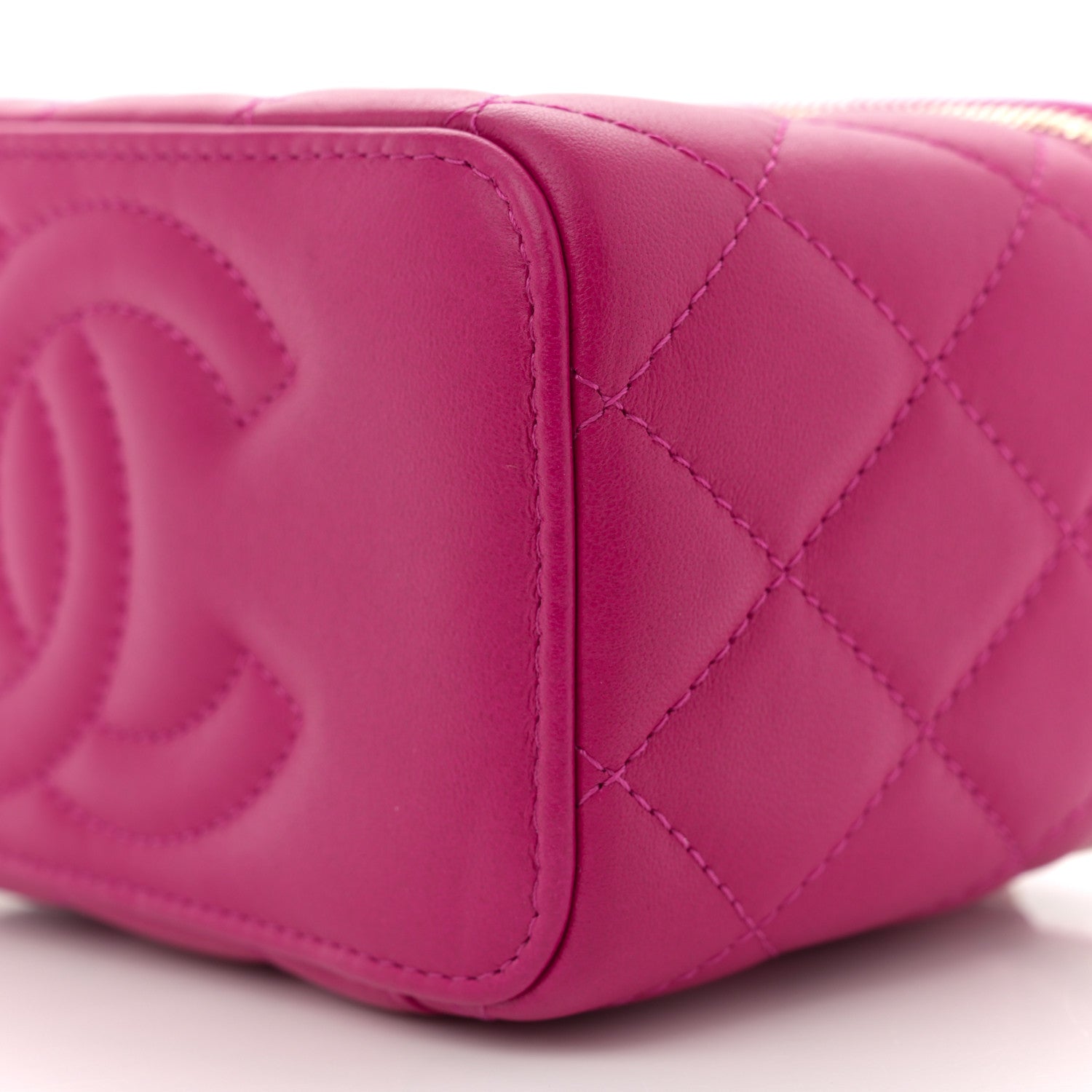 Lambskin Quilted Small Pearl Crush Vanity Case With Chain Fuchsia