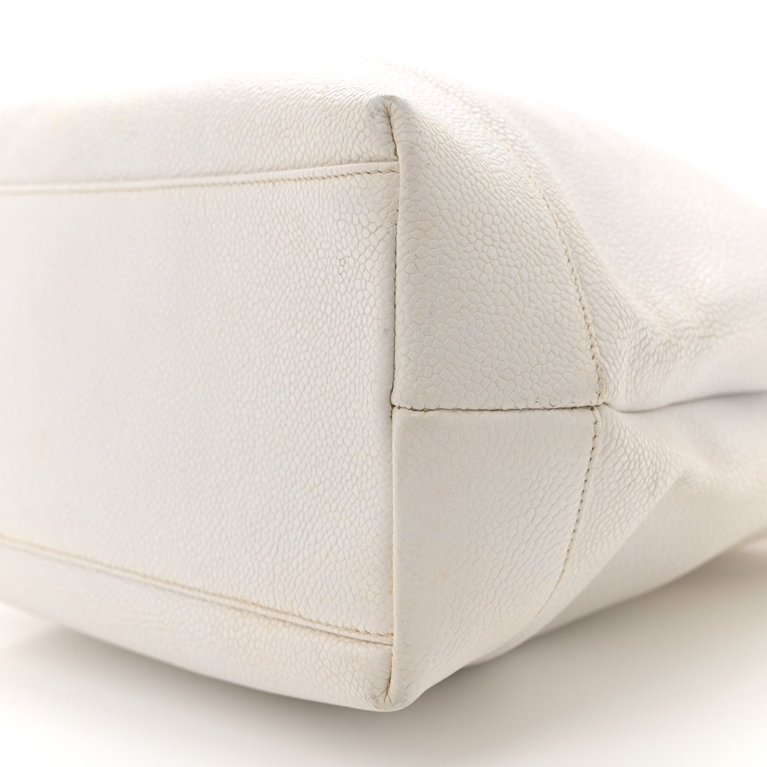 Caviar CC Shoulder Bag White