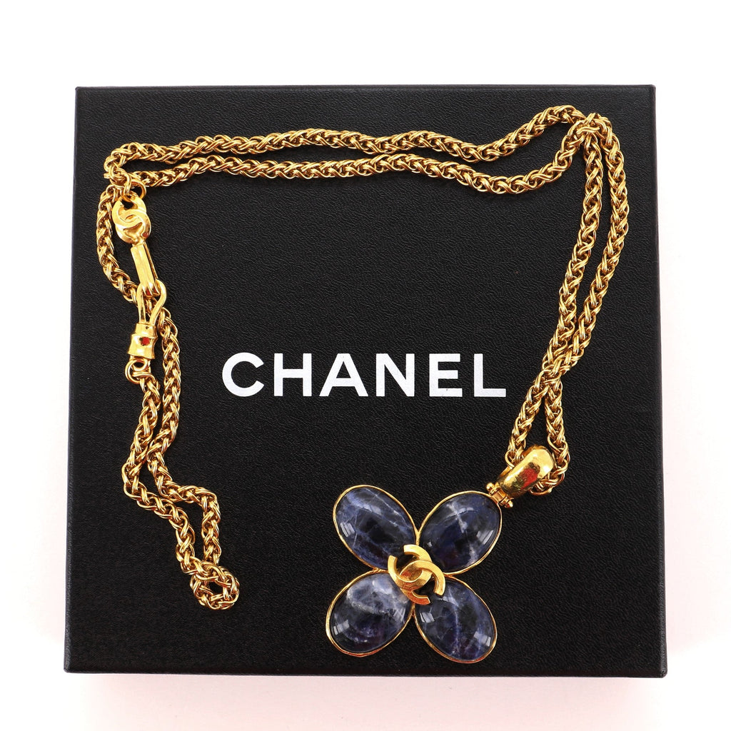 Multi-Chain Medallion Choker Necklace Metal