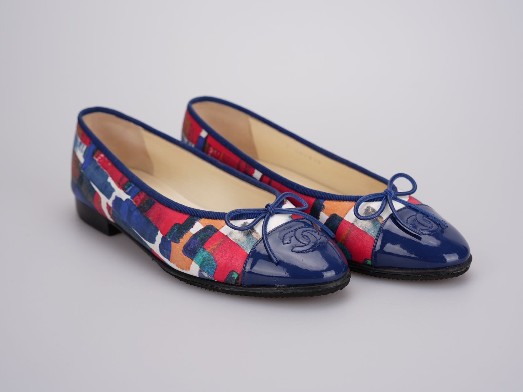 Chanel Multicolor Abstract Patent CC Cap Toe Ballerina Flats Size 37