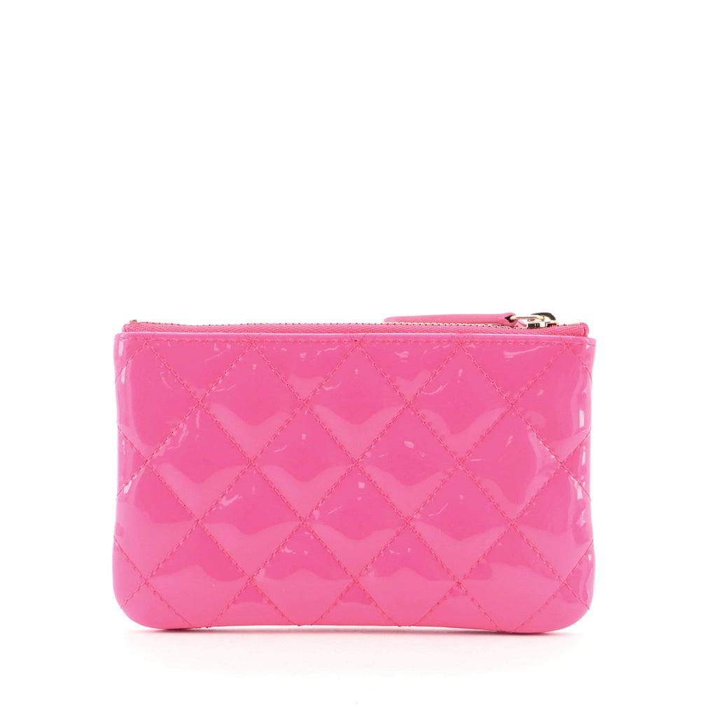 Classic O Case Pouch Quilted Patent Mini