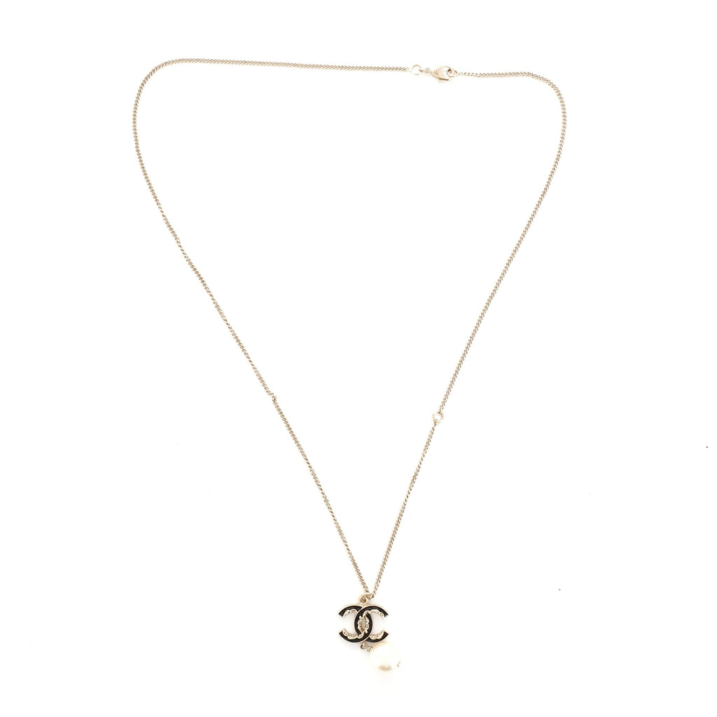 CC Pearl Drop Necklace Metal with Pearls