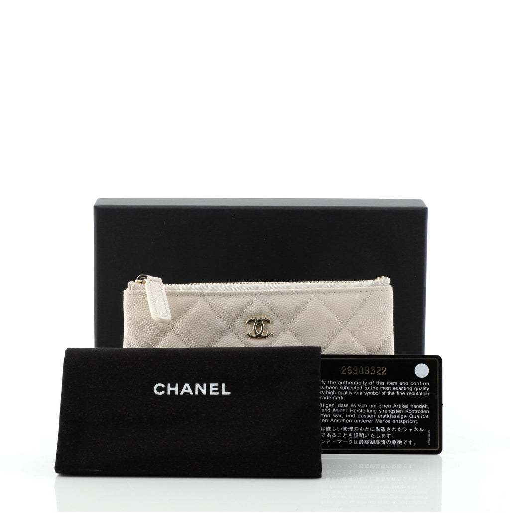 Classic O Case Pouch Quilted Caviar Mini