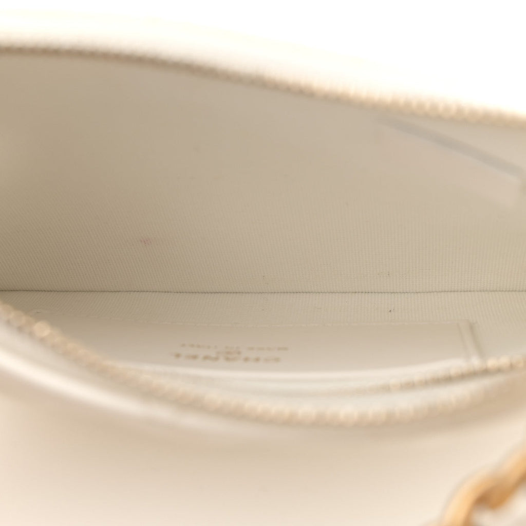 Shiny Crumpled Lambskin Quilted Trendy Chain Around Hobo White