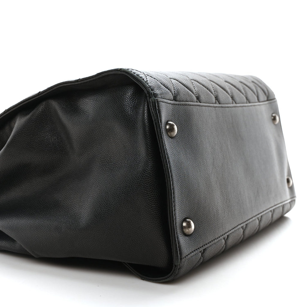Caviar Quilted Large CC Bucket Bag Black