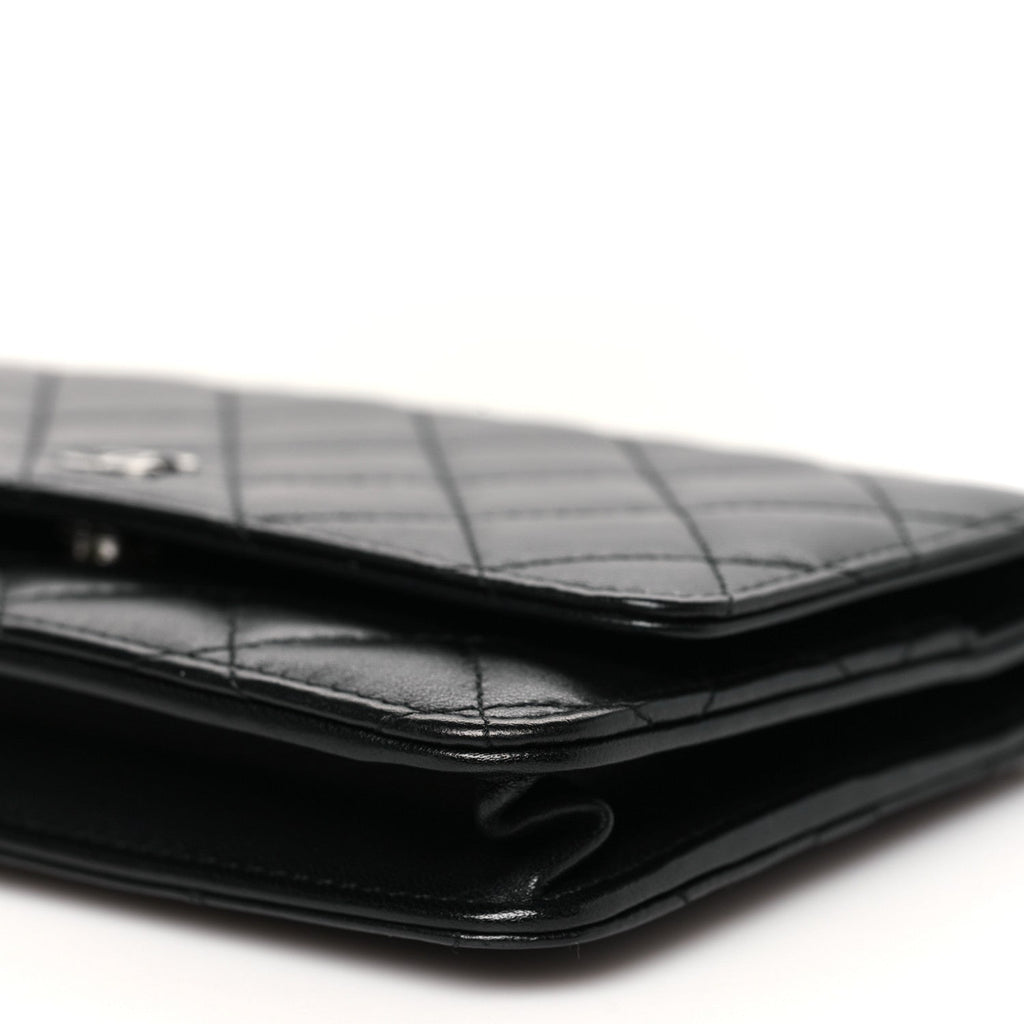 Lambskin Quilted Wallet On Chain WOC Black