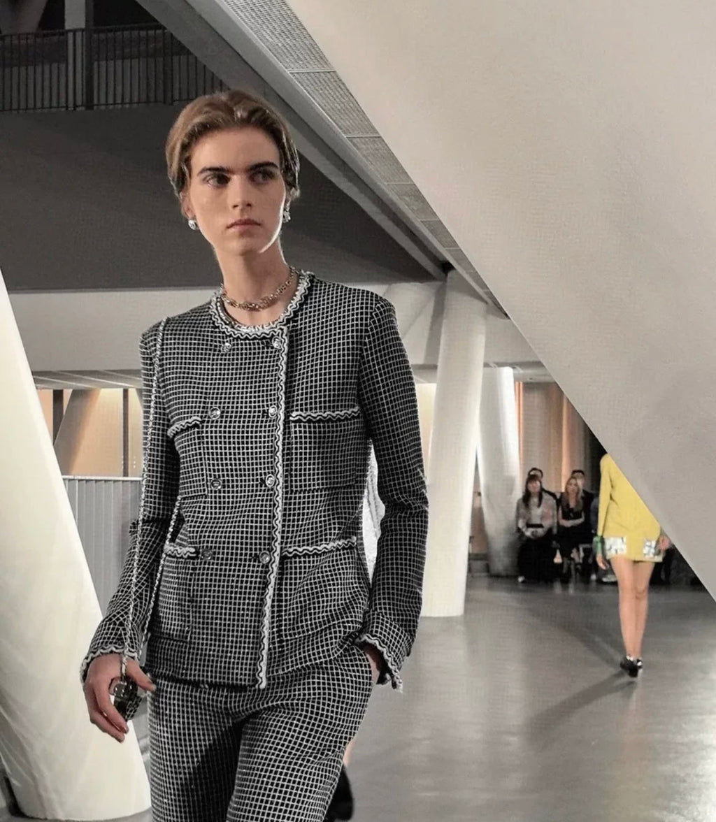 Chanel 25C black and white jacket