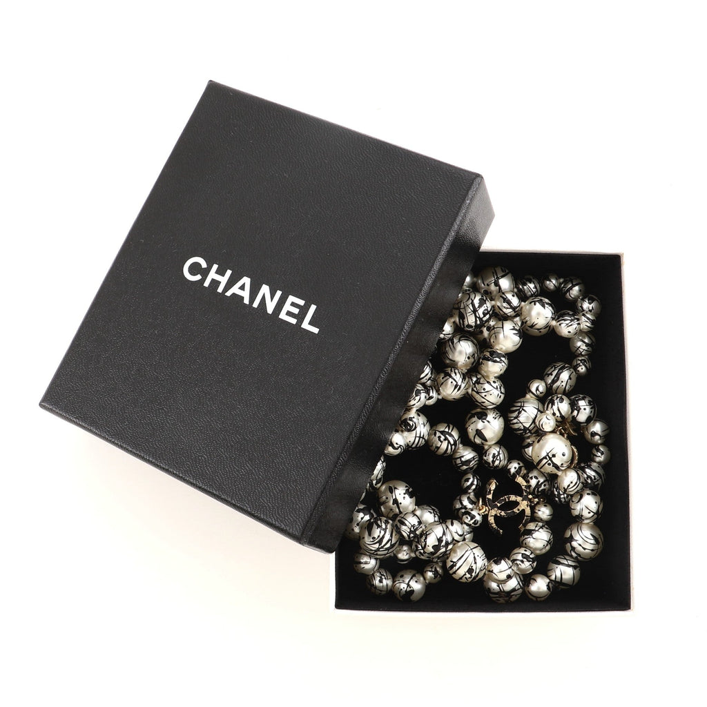 CC Splatter Necklace Painted Faux Pearl