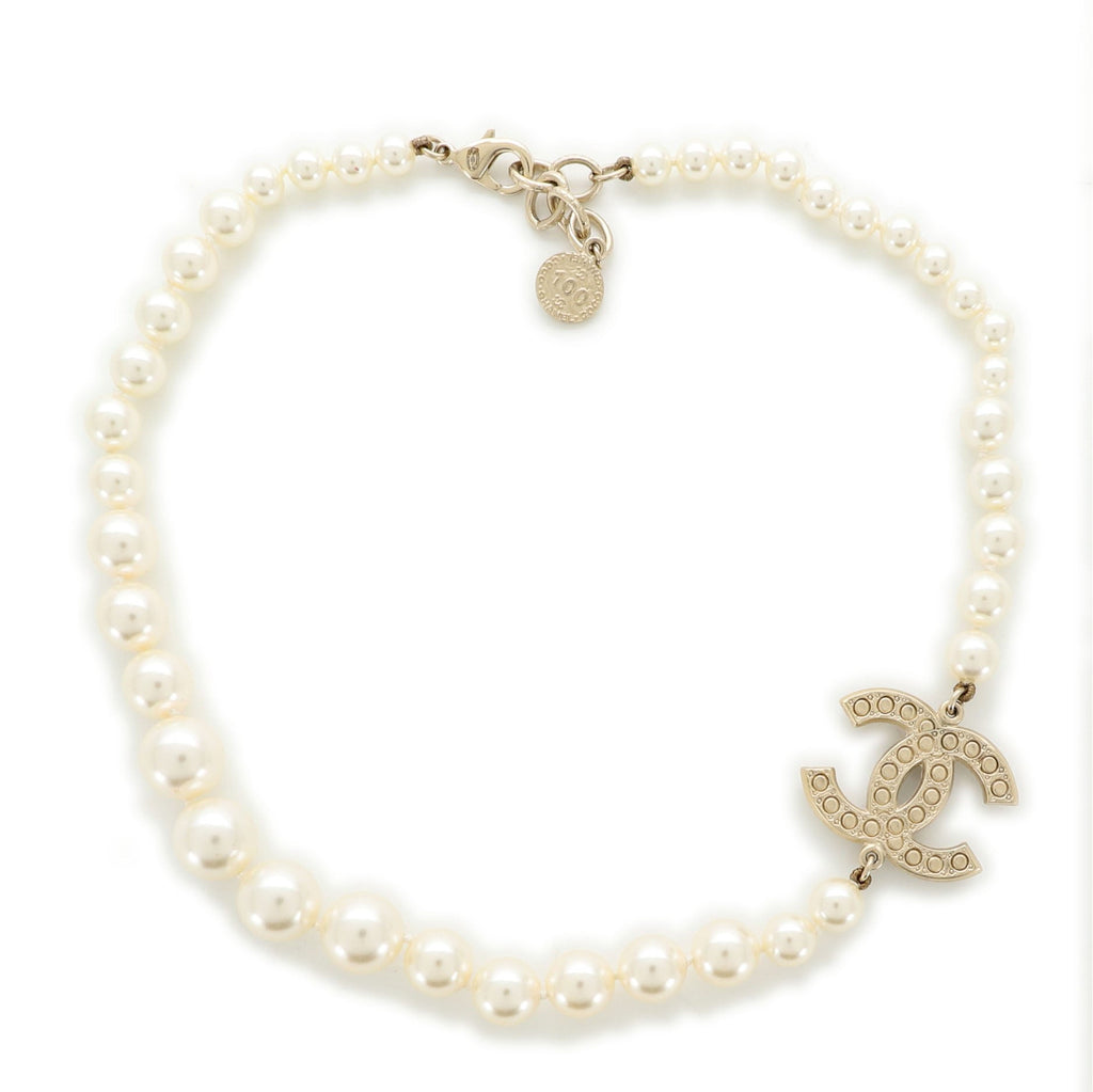 CC Pearl Necklace Faux Pearls and Metal