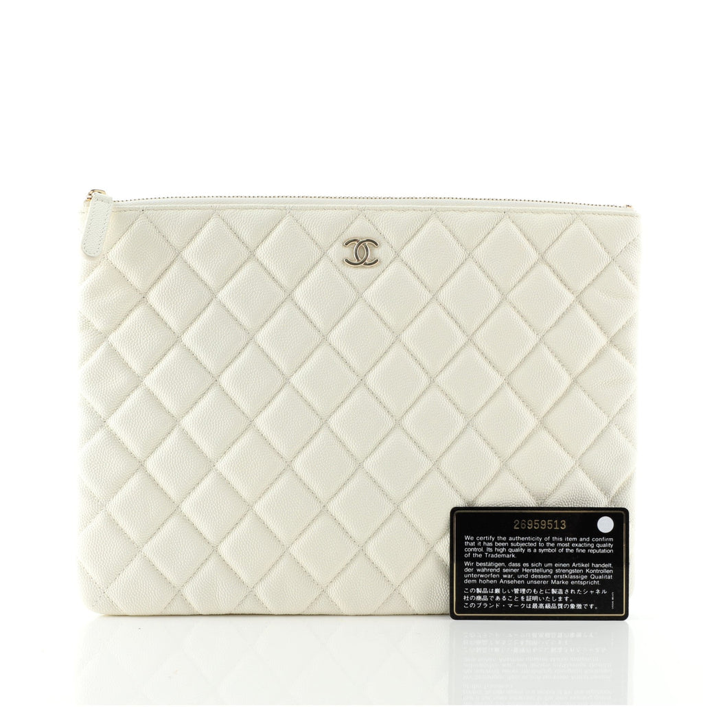 O Case Clutch Quilted Caviar Medium