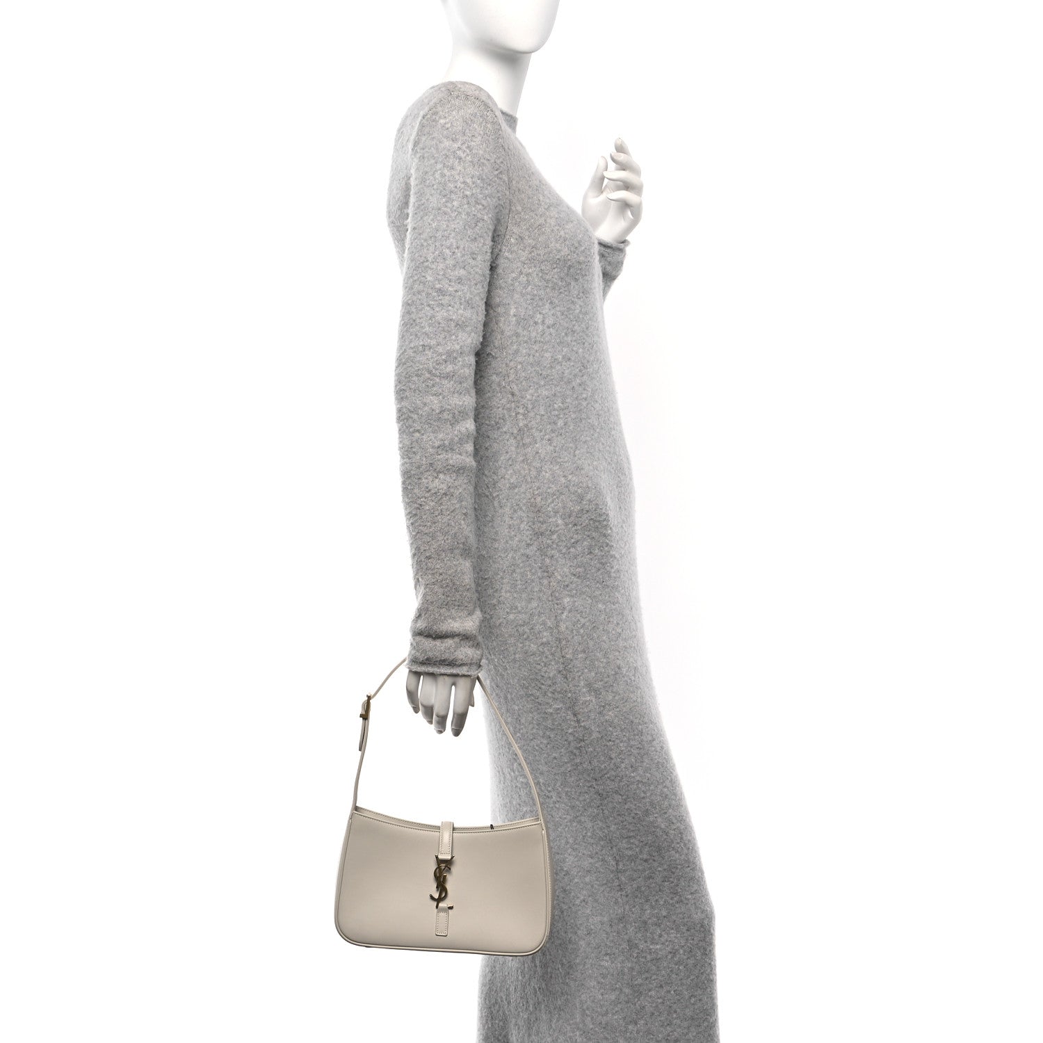 Smooth Calfskin Le 5 A 7 Hobo Crema Soft