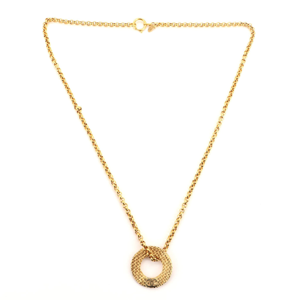 CC Round Pendant Necklace Metal