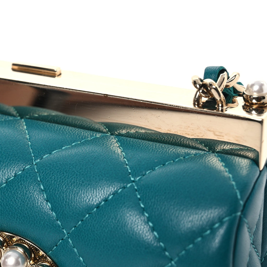 Lambskin Quilted Pearl CC Vanity Case Green