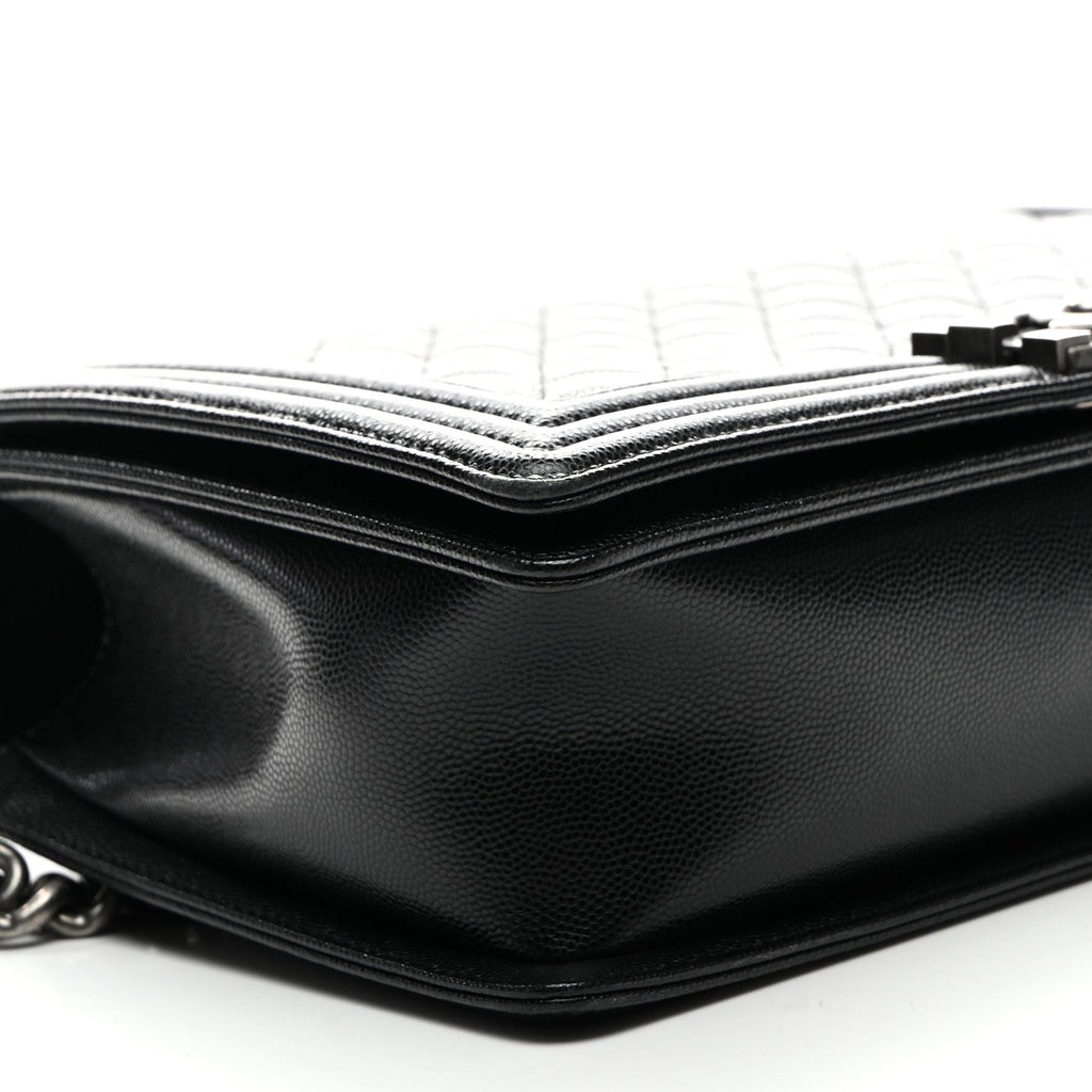 Caviar Quilted New Medium Boy Flap Black