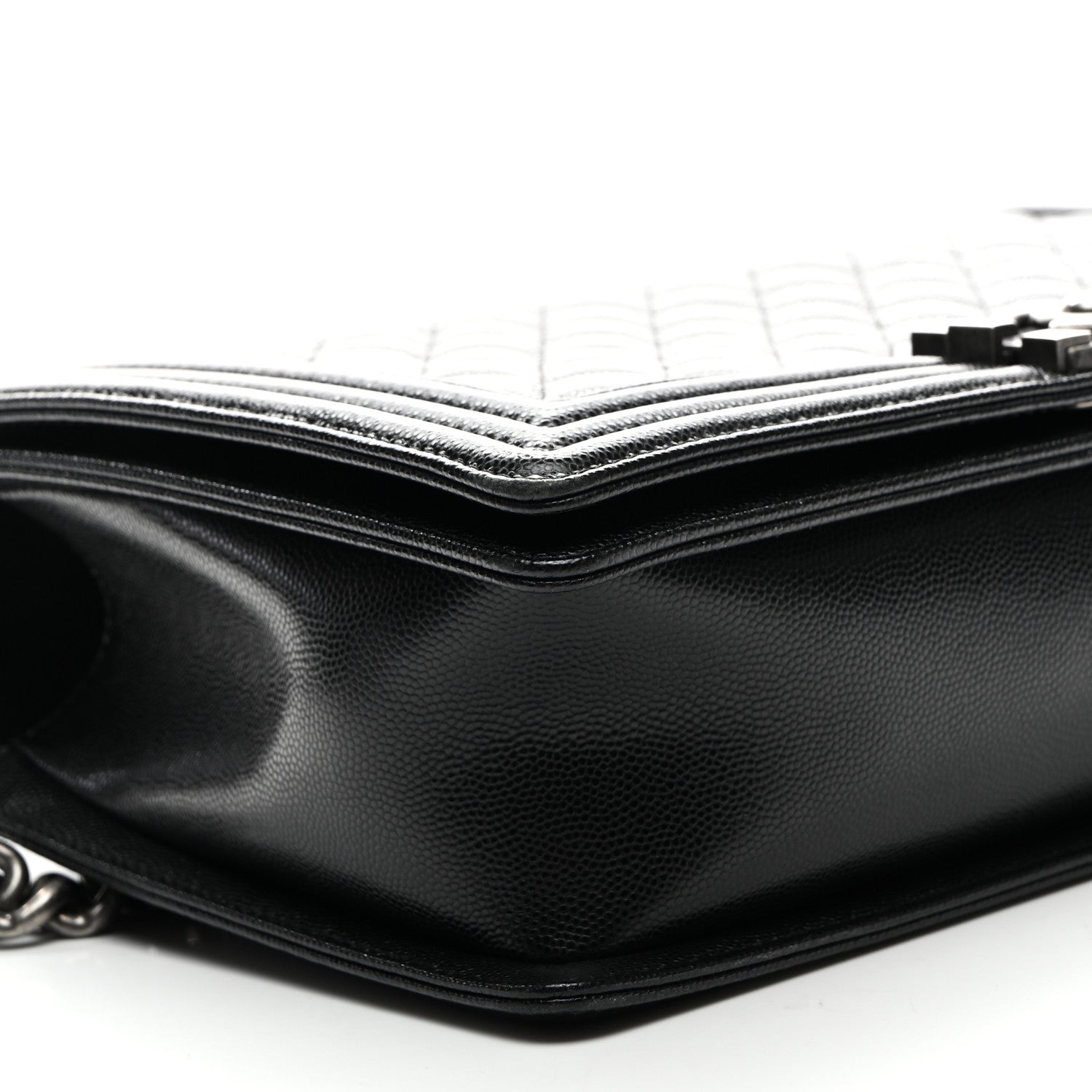 Caviar Quilted New Medium Boy Flap Black
