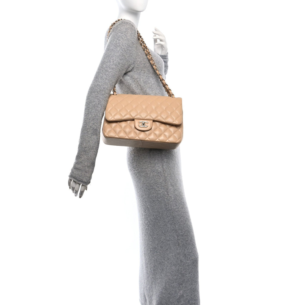 Caviar Quilted Jumbo Double Flap Beige Clair