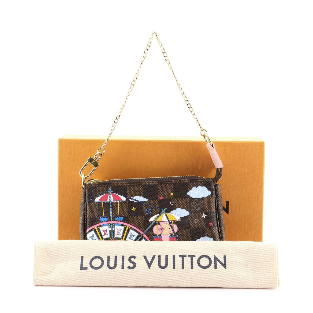 Pochette Accessoires Limited Edition Vivienne Xmas Damier Mini