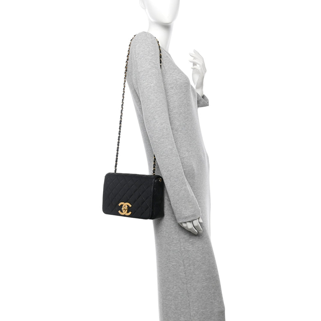Lambskin Quilted XL CC Small Single Flap Black