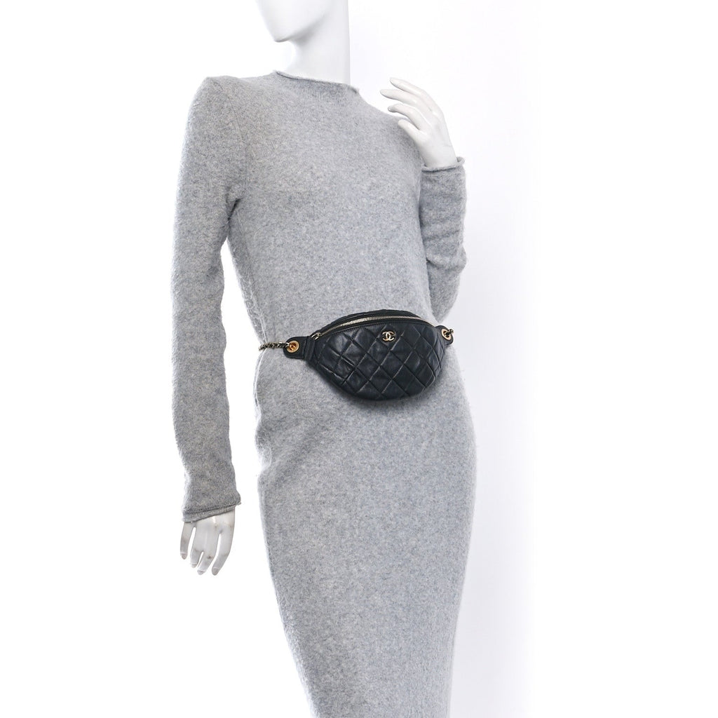 Shiny Lambskin Quilted Pearl Crush Belt Bag Black