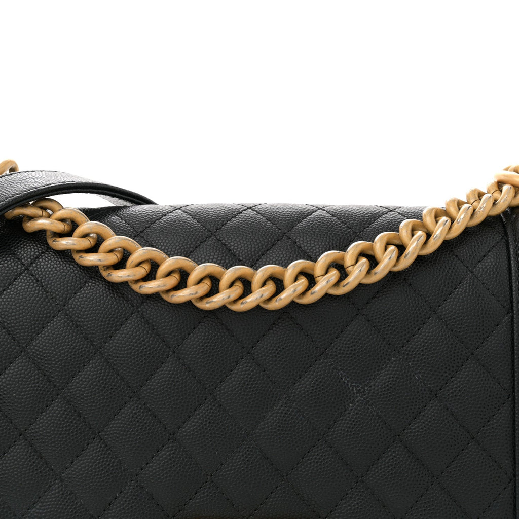 Caviar Quilted Medium Boy Flap Black