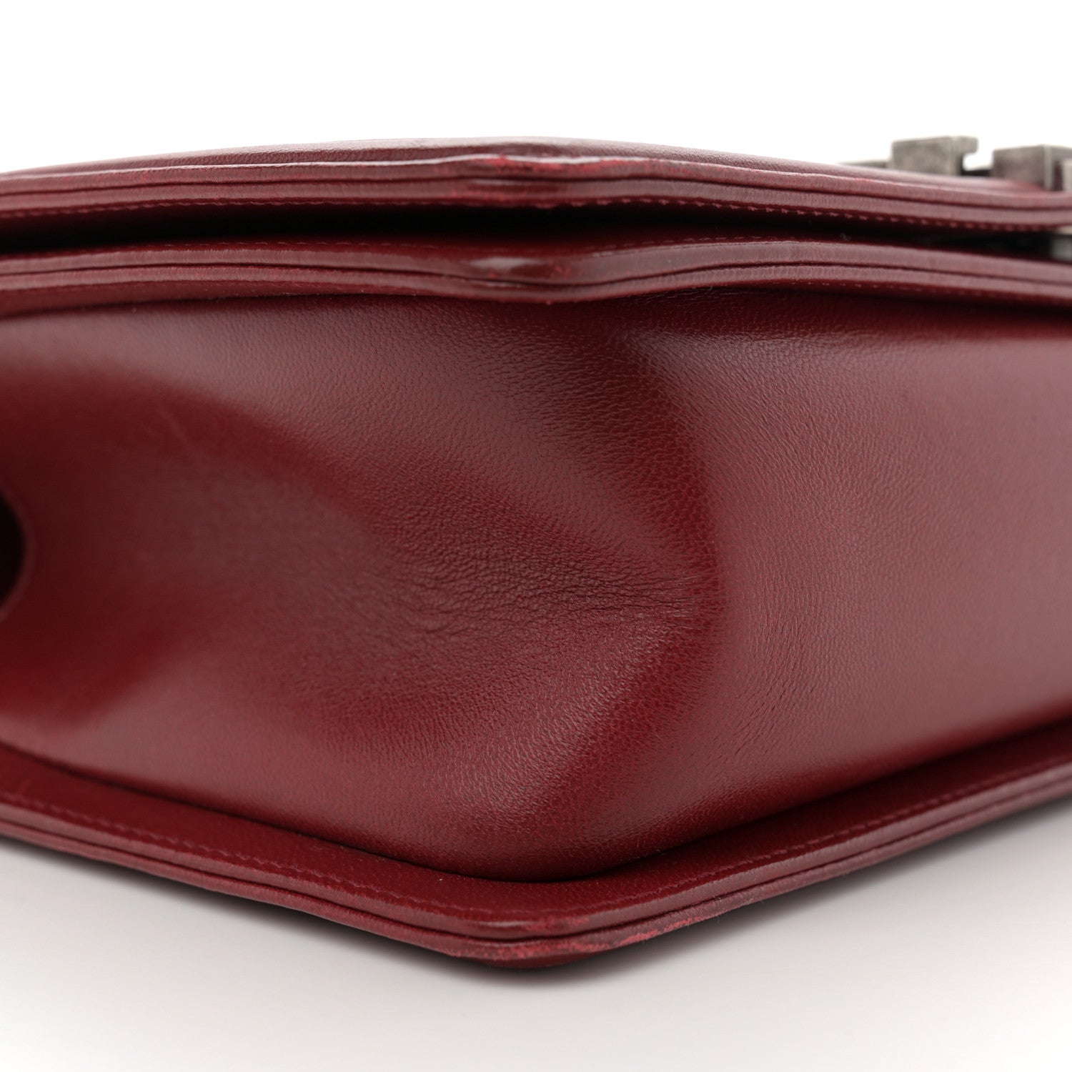 Lambskin Quilted Medium Boy Flap Red