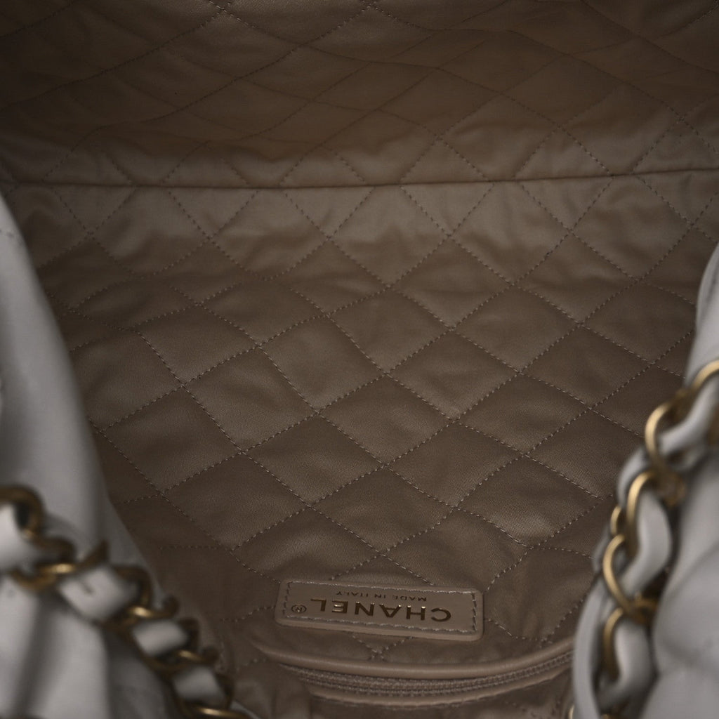 Shiny Calfskin Quilted Chanel 22 White