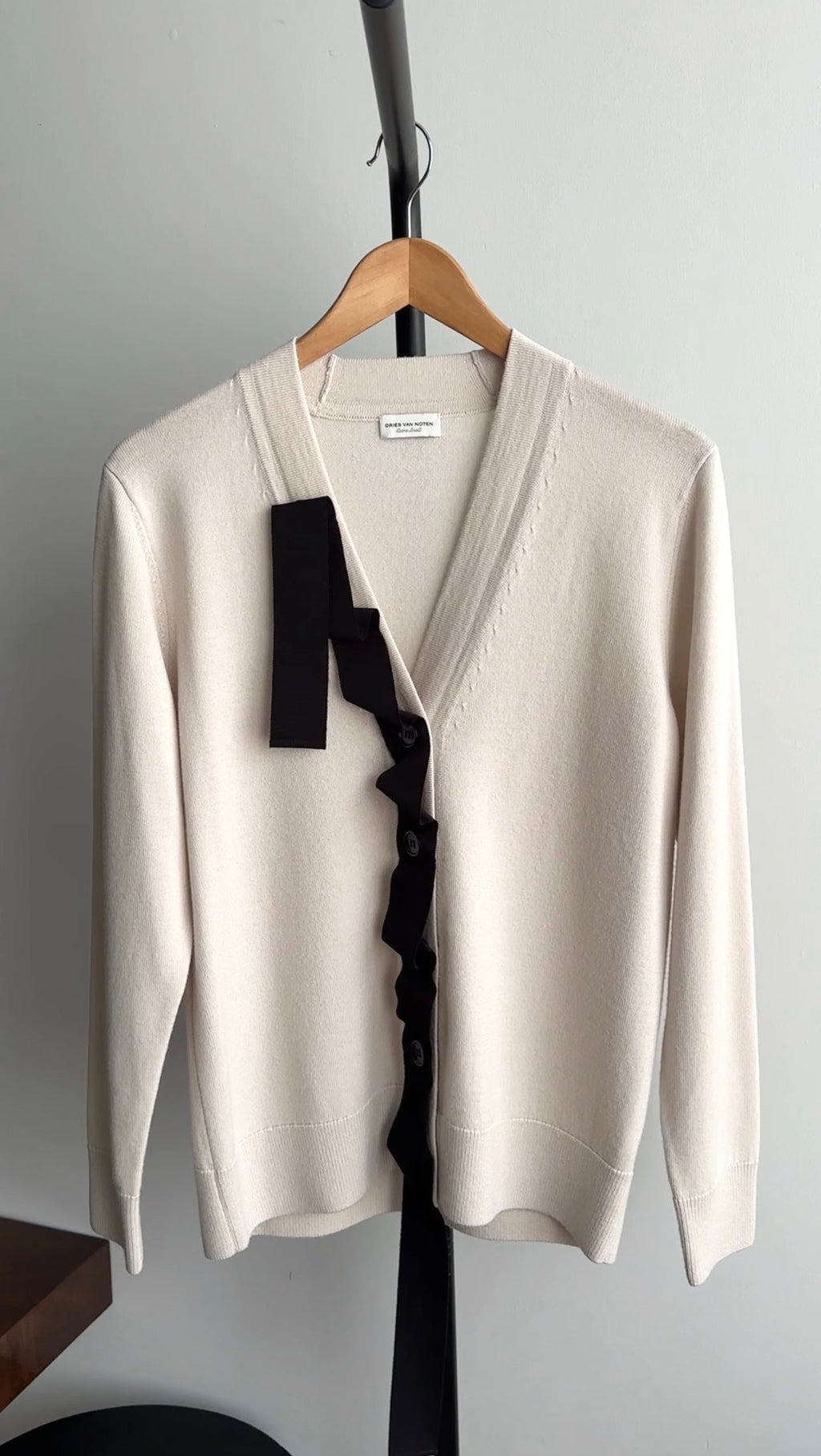 Dries Van Noten Ivory igan with Black Grosgrain Ribbon Trim - XS / S