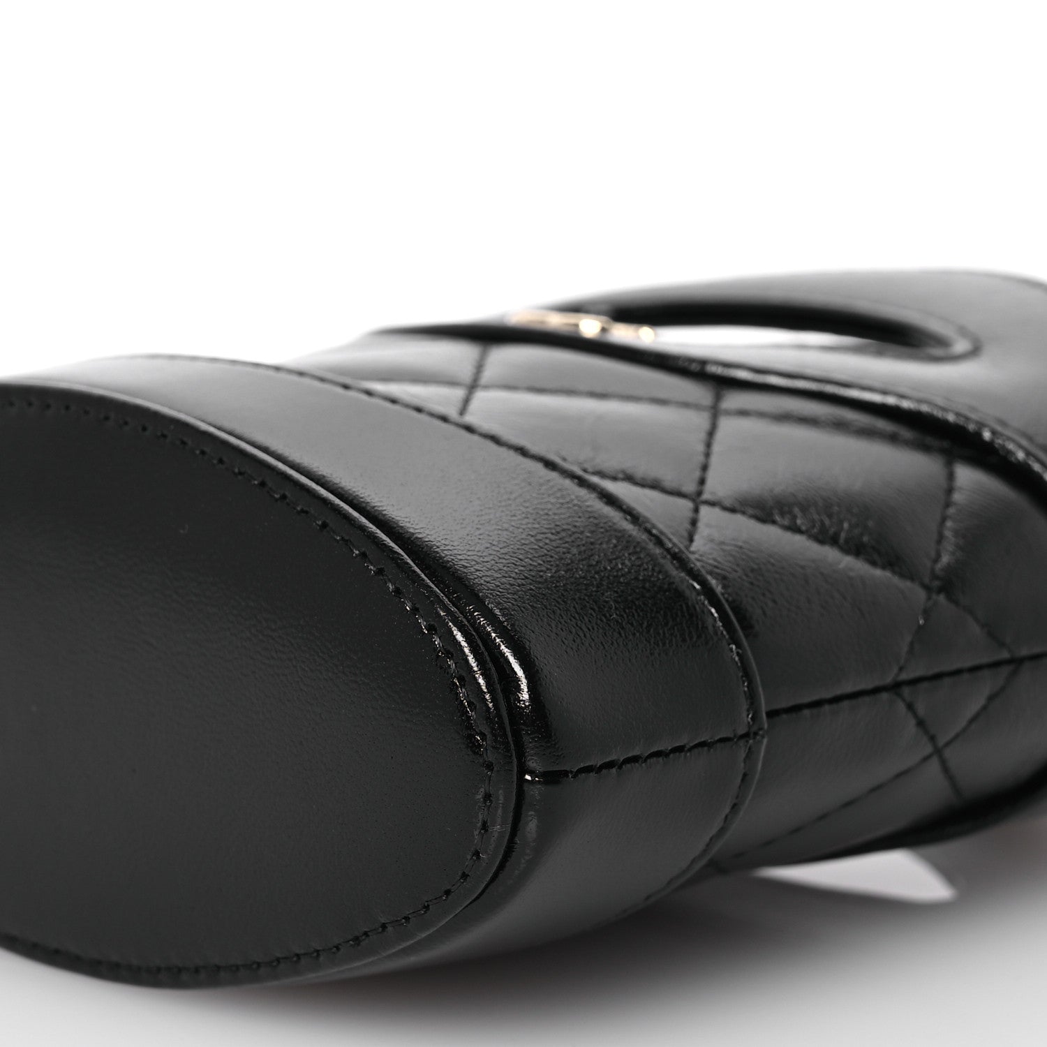Shiny Lambskin Quilted 31 Nano Clutch With Chain Black