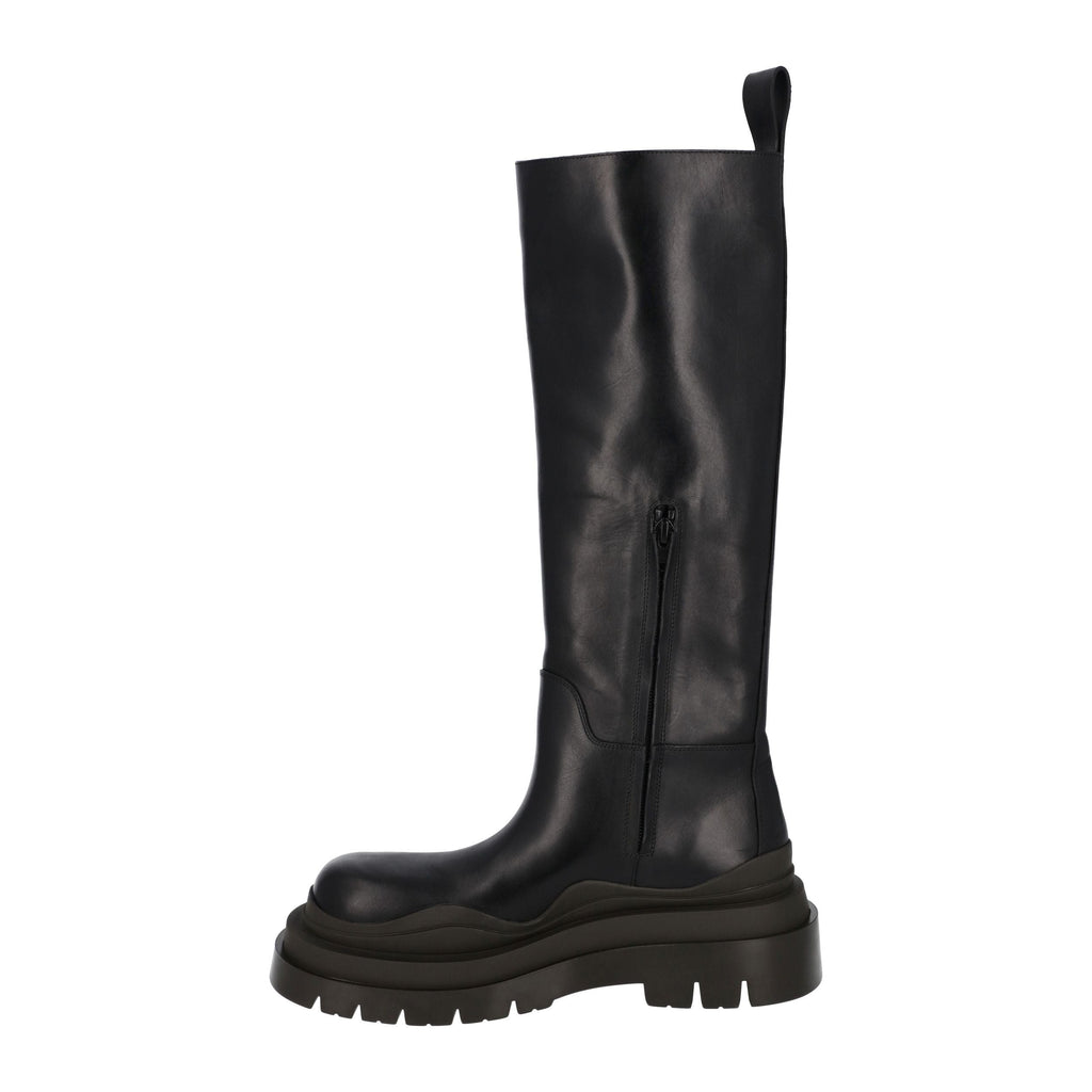 Women's Bottega Veneta Tire Boot in Calfskin in black