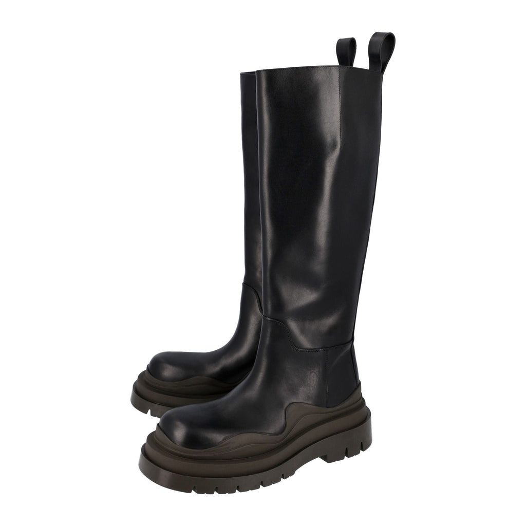 Women's Bottega Veneta Tire Boot in Calfskin in black