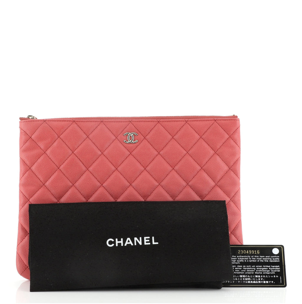 O Case Clutch Quilted Caviar Medium