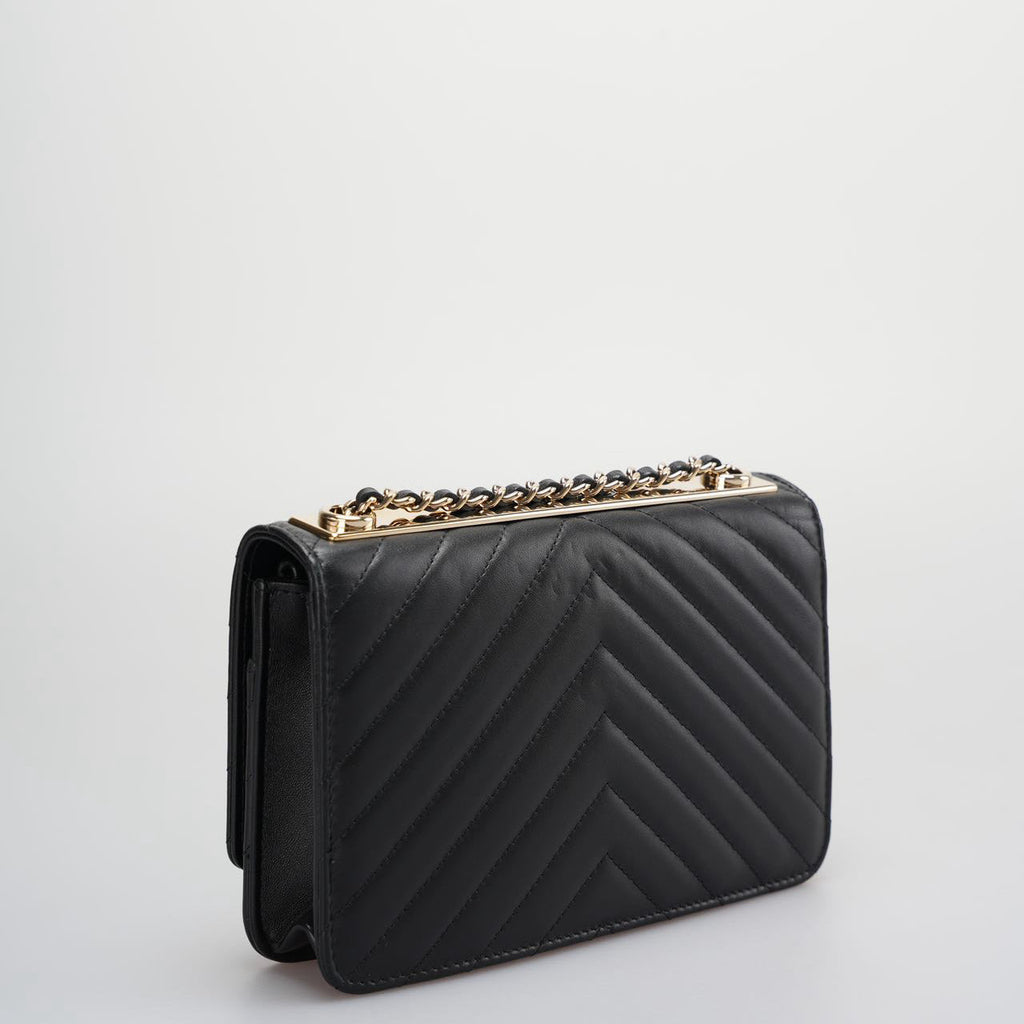 Chanel Lambskin Chevron Quilted Trendy CC Wallet On Chain Woc In Black