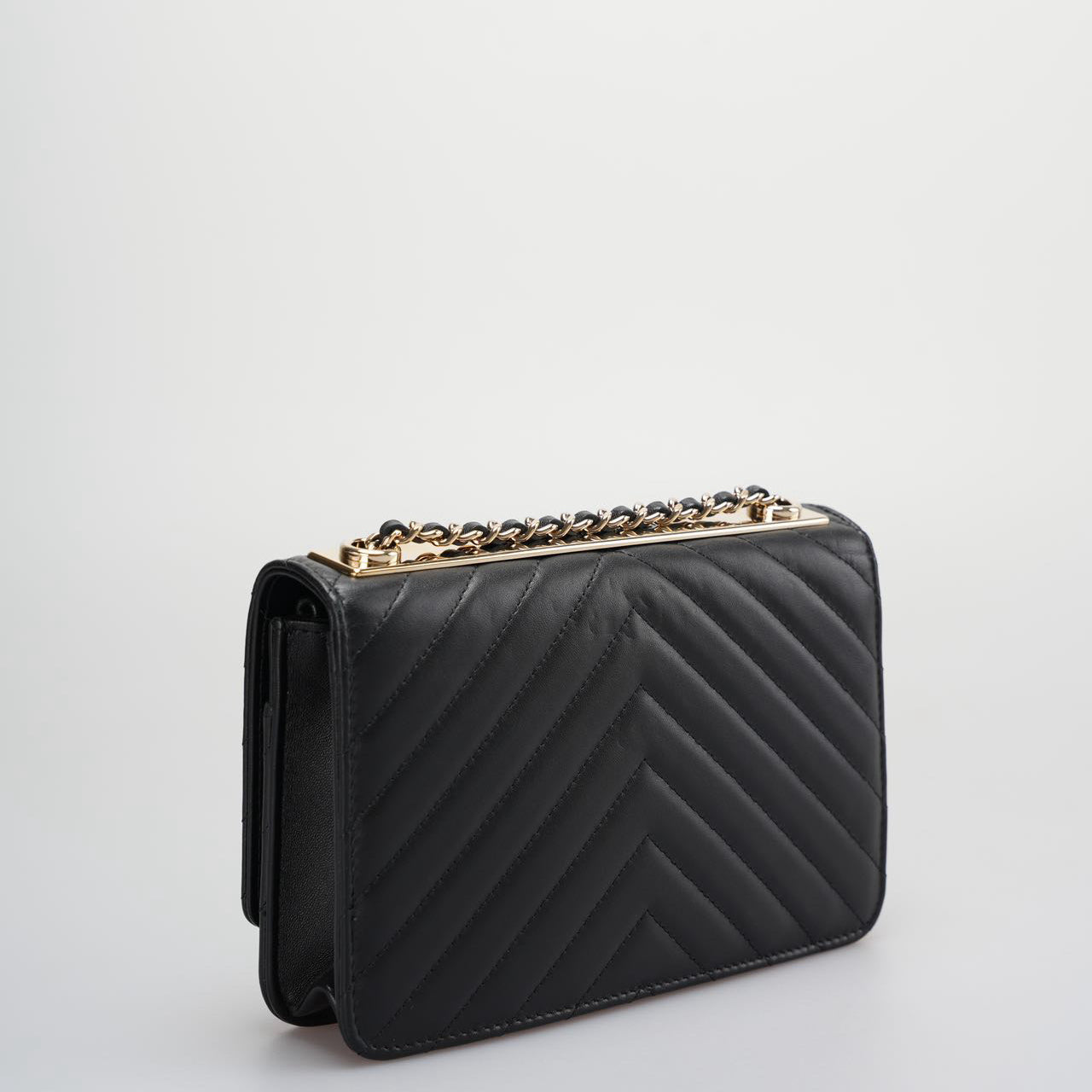 Chanel Lambskin Chevron Quilted Trendy CC Wallet On Chain Woc In Black