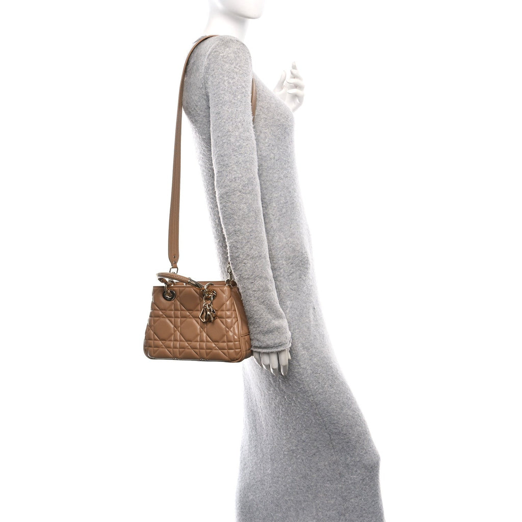 Calfskin Cannage Small The Lady 95.22 Beige