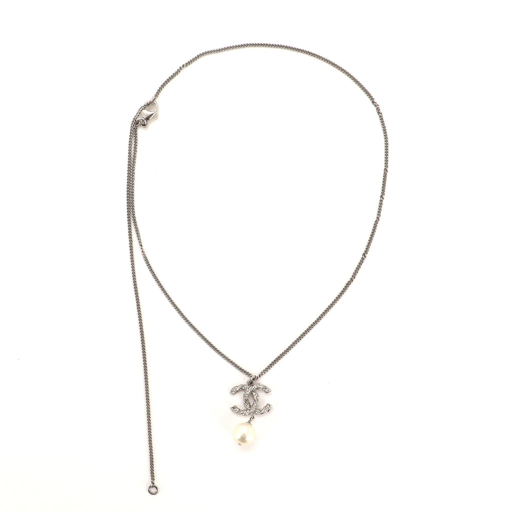 CC Pendant Crystal Embellished Metal with Faux Pearl Necklace