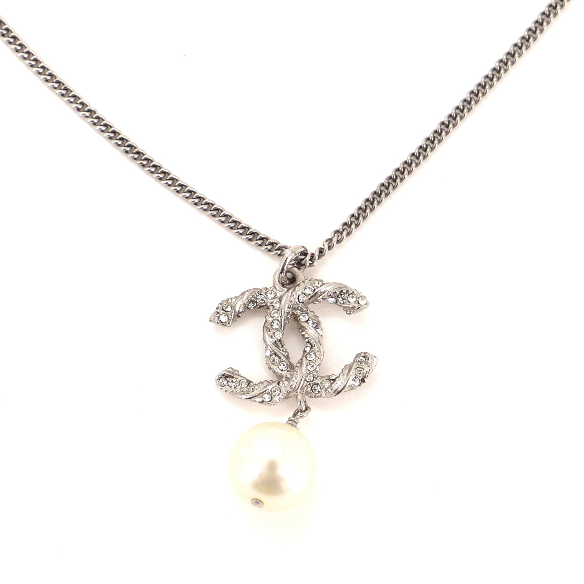 CC Pendant Crystal Embellished Metal with Faux Pearl Necklace