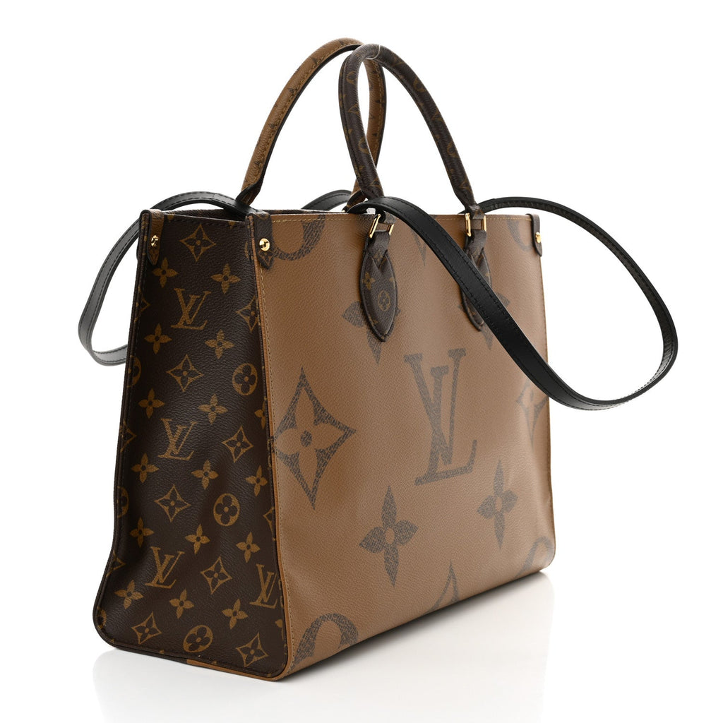 Reverse Monogram Giant Onthego MM