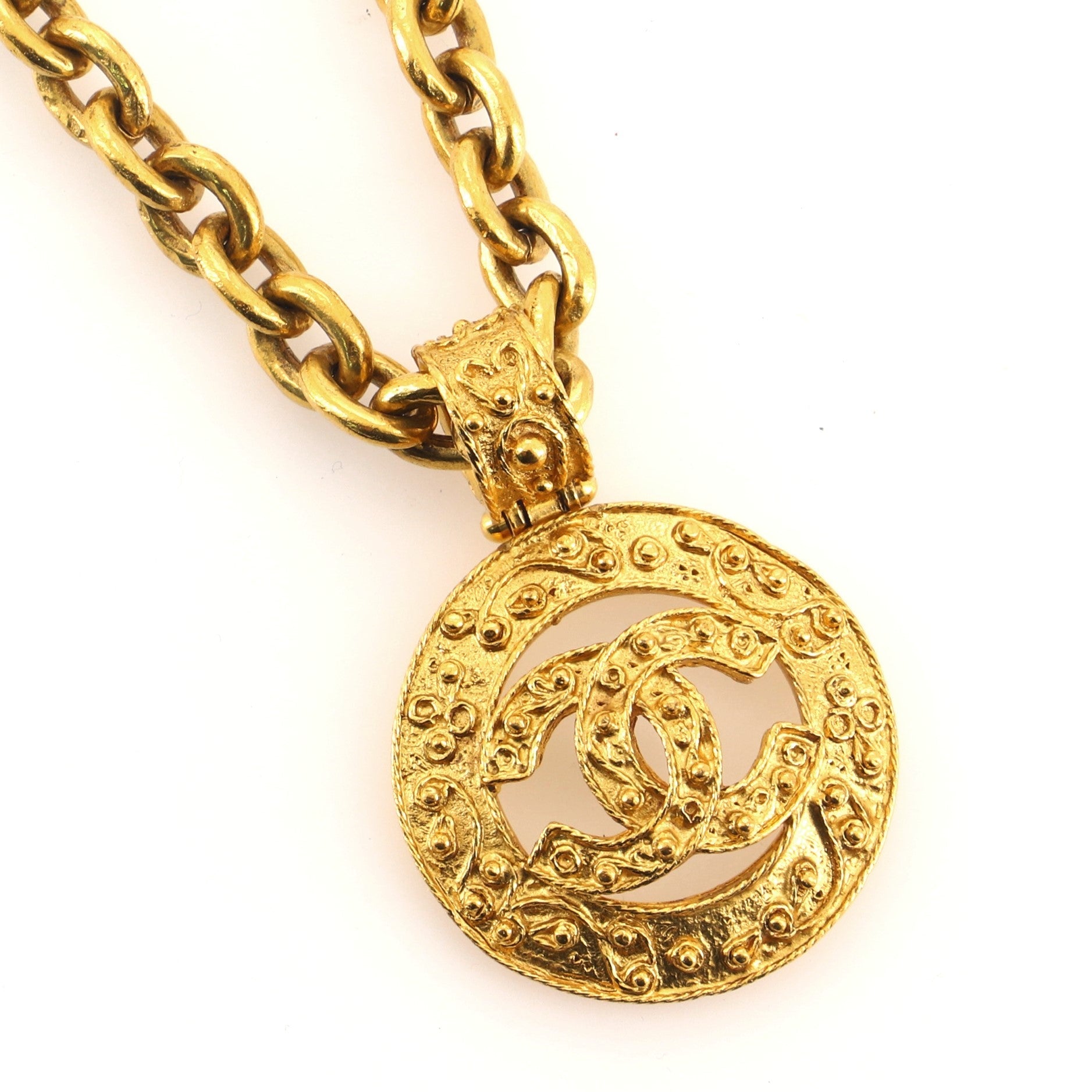 Vintage CC Round Pendant Long Necklace Metal