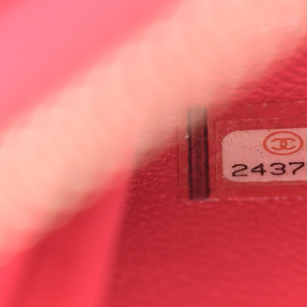 Caviar Quilted Medium Business Affinity Flap Red
