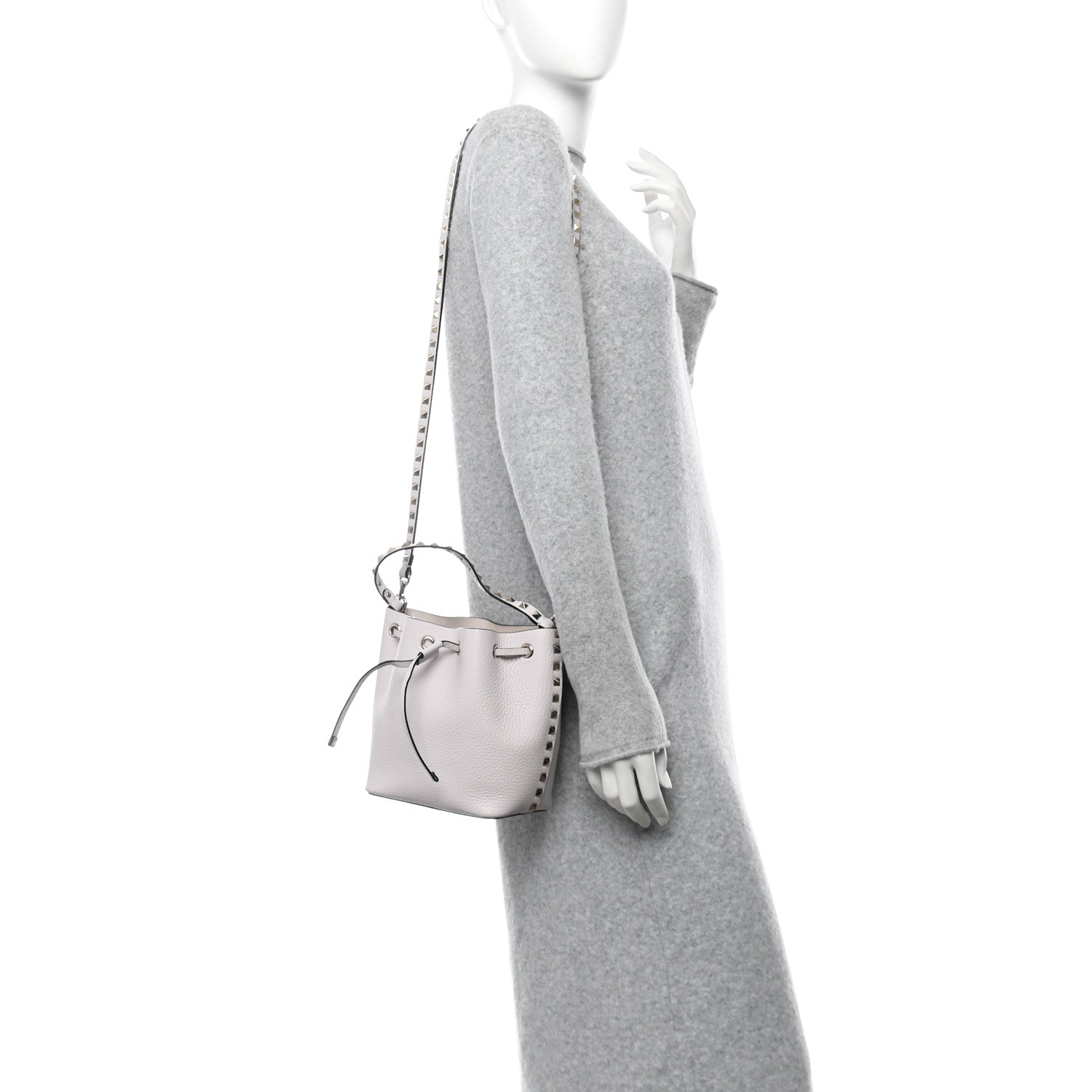 Grainy Calfskin Calfskin Rockstud Bucket Bag Light Grey