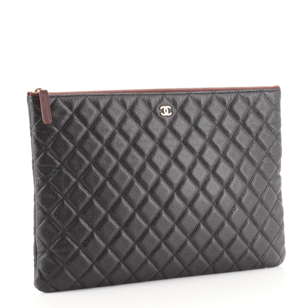O Case Clutch Quilted Caviar Large