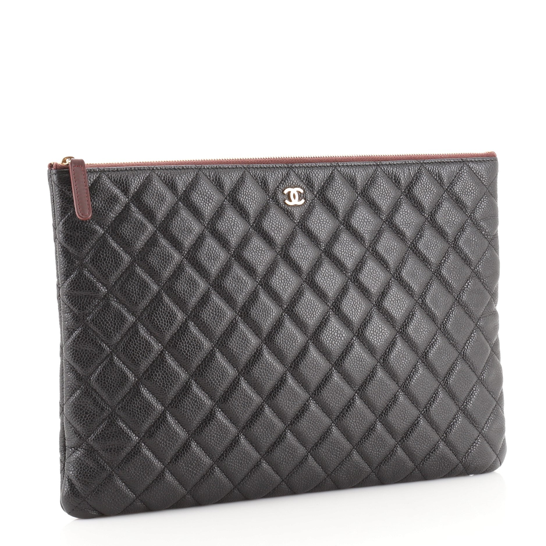 O Case Clutch Quilted Caviar Large