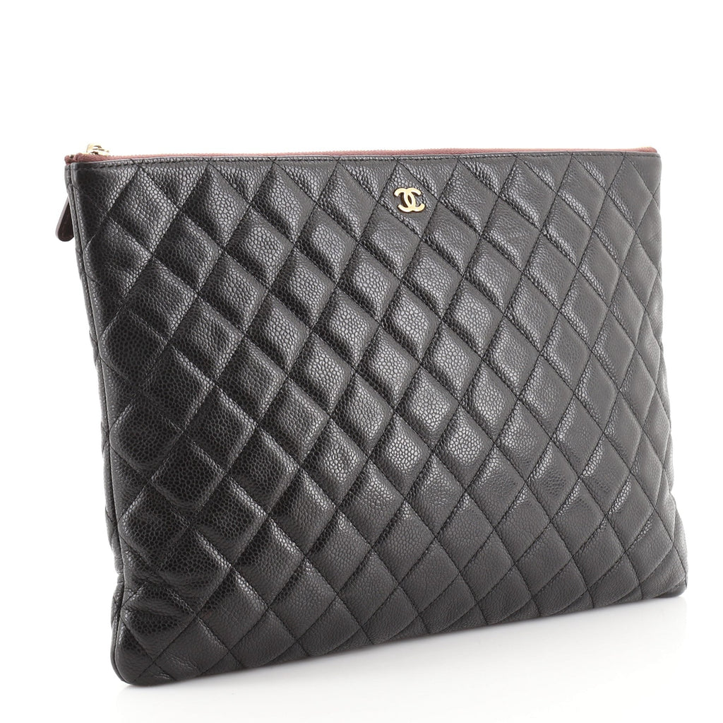 O Case Clutch Quilted Caviar Large