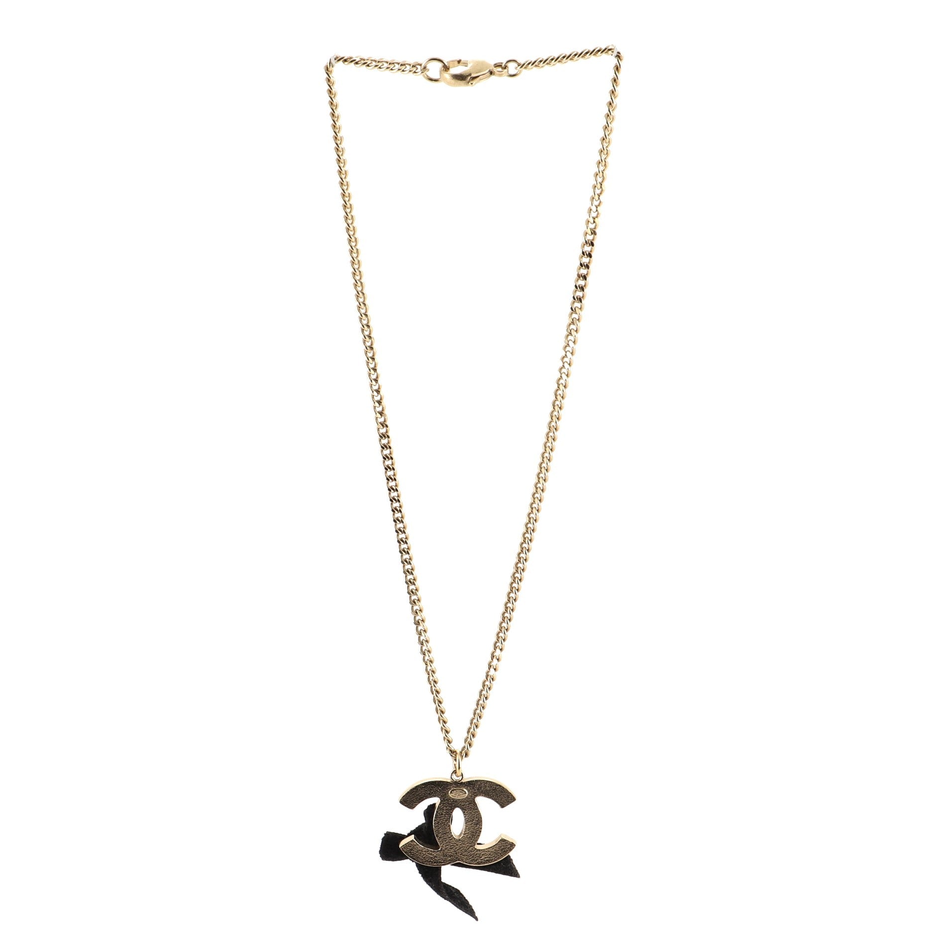 CC Ribbon Pendant Necklace Metal with Enamel and Velvet
