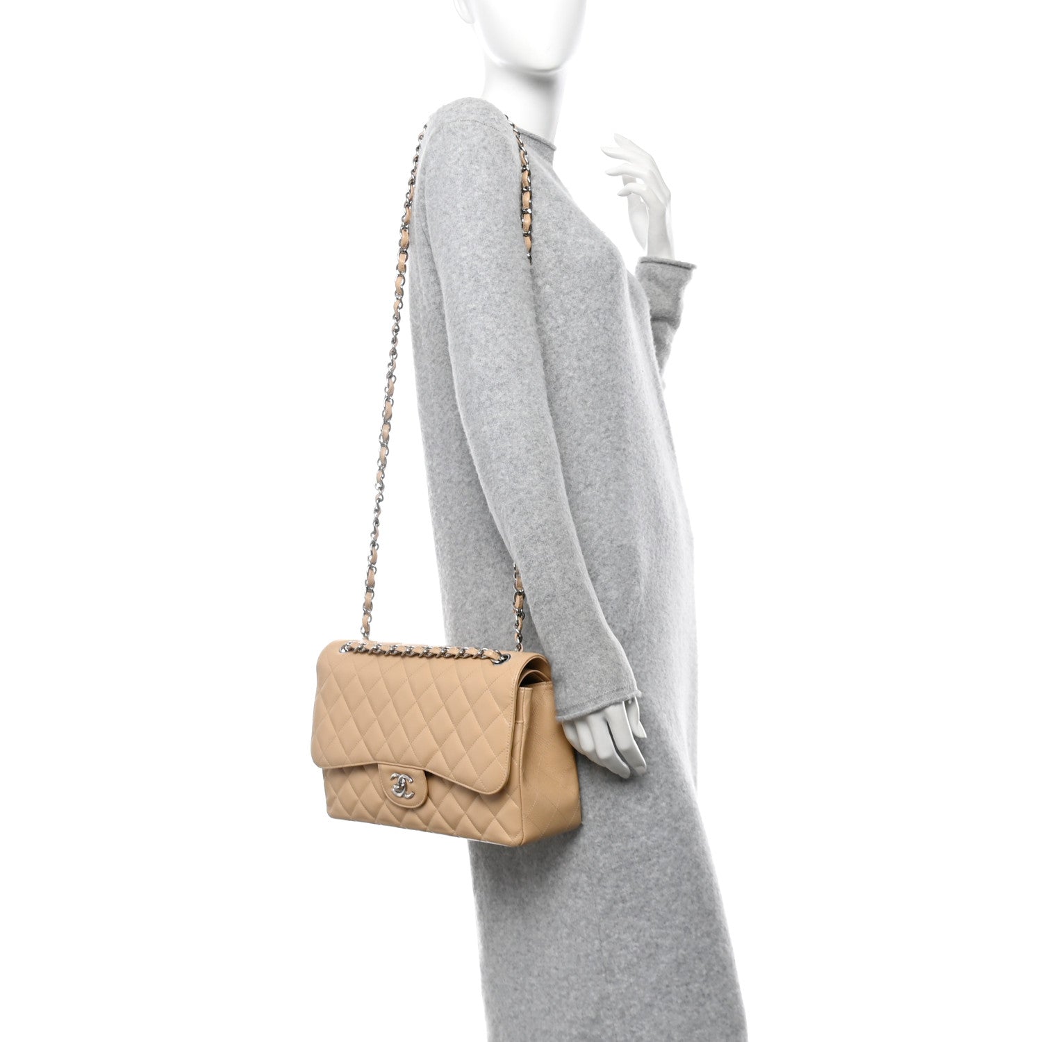 Caviar Quilted Jumbo Double Flap Beige Clair