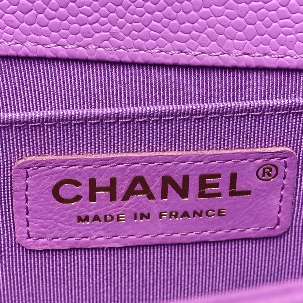 Caviar Quilted Medium Boy Flap Purple