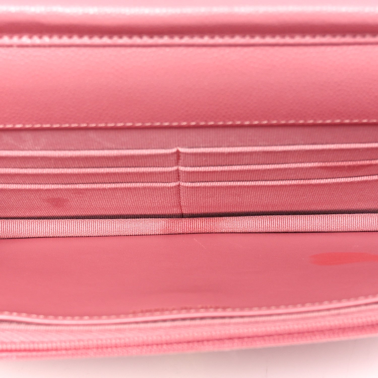 Caviar Quilted Wallet On Chain WOC Dark Pink